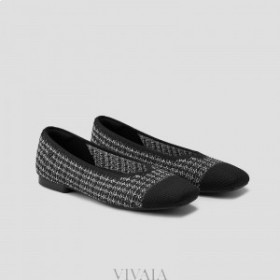  VIVAIA Square Cap V-Cut Flats (Margot 2.0) Flat Shoes Black