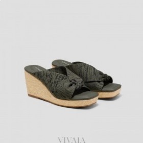  Sandalias de cuña con puntera cuadrada VIVAIA (Laura) Sandalias Verde oliva oscuro