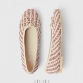  Zapatos planos con lazo y punta redonda de VIVAIA en color rosa