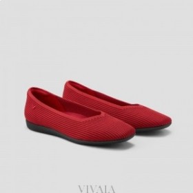 Zapatillas de running VIVAIA con puntera cuadrada y corte en V (Margot Walker) Zapatillas planas rojas y negras