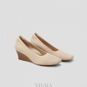  VIVAIA Square-Toe Wedge (Margot Wedge Pro) High Shoes Almond