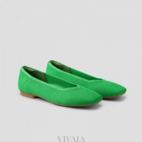  VIVAIA Square Cap V-Cut Flats (Margot 2.0) Flat Shoes Green
